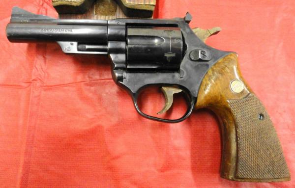 Occasione vendo revolver  357 magnum   marca  Astra.-
