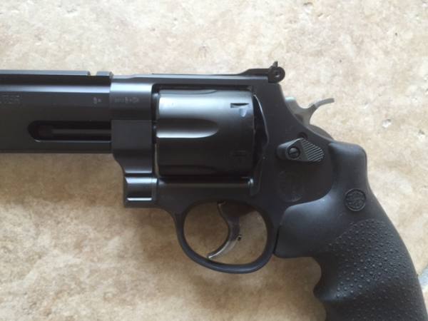 VENDO S&W revolver modello 629 Stealth PERFOMANCE CENTER calibro 44 Magnum canna da 7,5" come nuovo