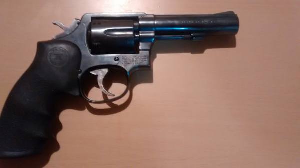 vendo revolver smith and wesson 38 special 4 pollici