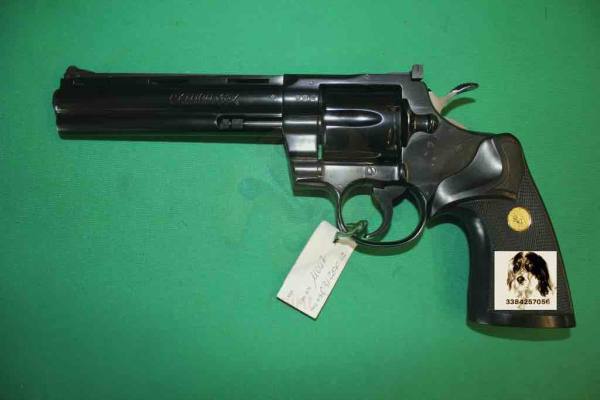 COLT,Colt PYTHON 6 POLLICI .357 Magnum  ANNO 1977,