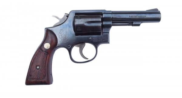smith & wesson 13