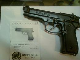 vendo pistola bruni 92 8 mm nuovissima