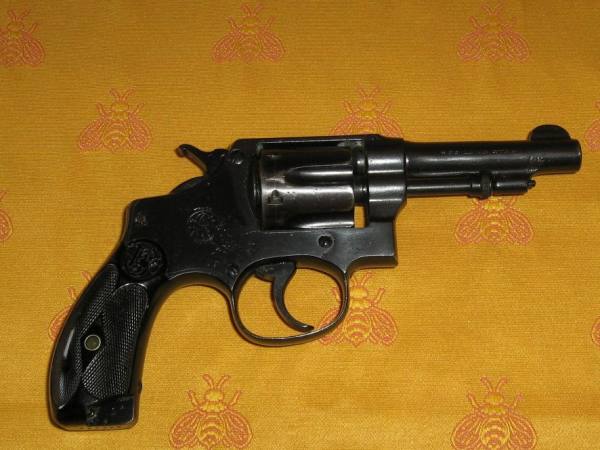 Vendo revolver Smith & Wesson .32 Hand Ejector 3rd Model, 1918