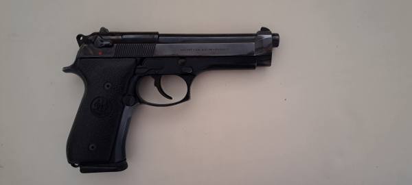 Vendo Beretta 98 f Cal.9x21