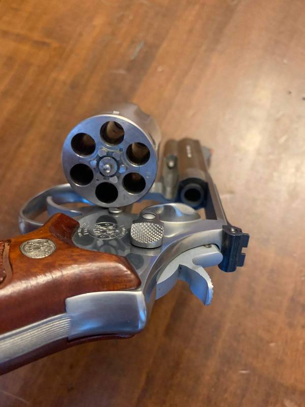 Pistola Smith & Wesson 357 Magnum