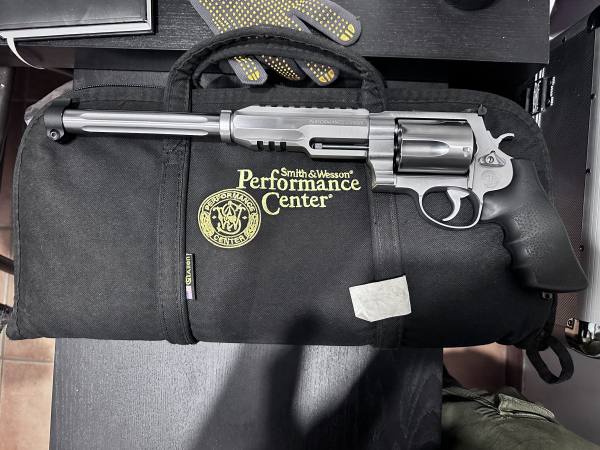 Smith & Wesson Performance Center 460 XVR Cal 460 S&W
