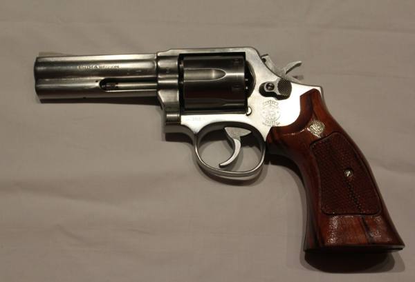 Revolver Smith & Wesson 641 357 Magnum