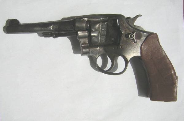 Revolver Smith & Wesson 10 military e police 50 €