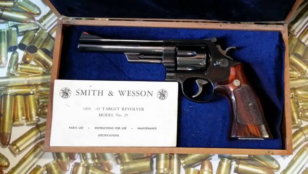 Smith&Wesson 25