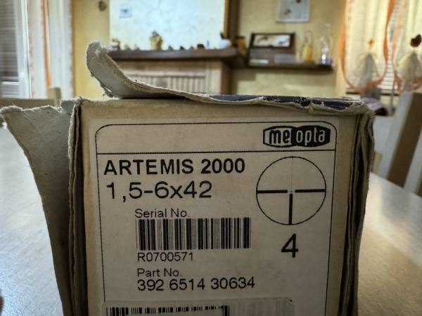 Vendo ottica meopta Artemis 2000 1,5-6x42 come nuova.