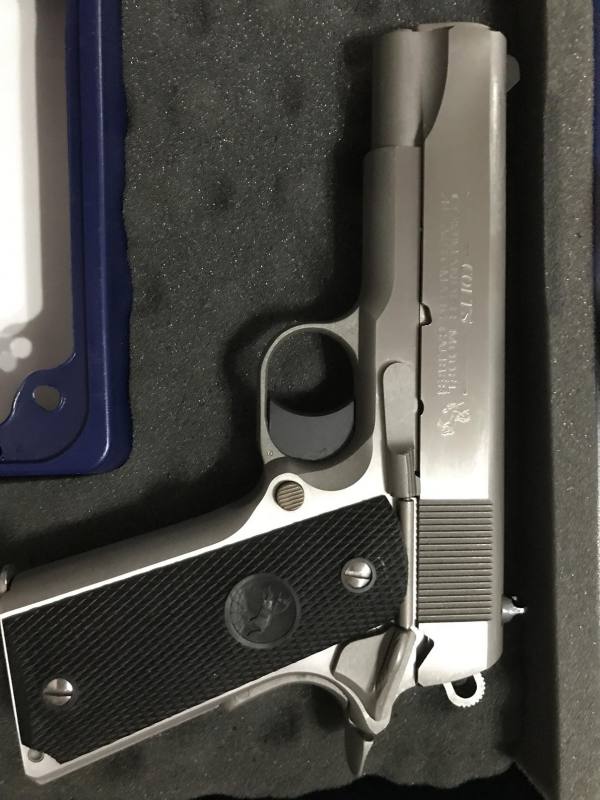 Cedo pistola Colt Officer's ACP MK IV Serie 80 Inox .45 ACP
