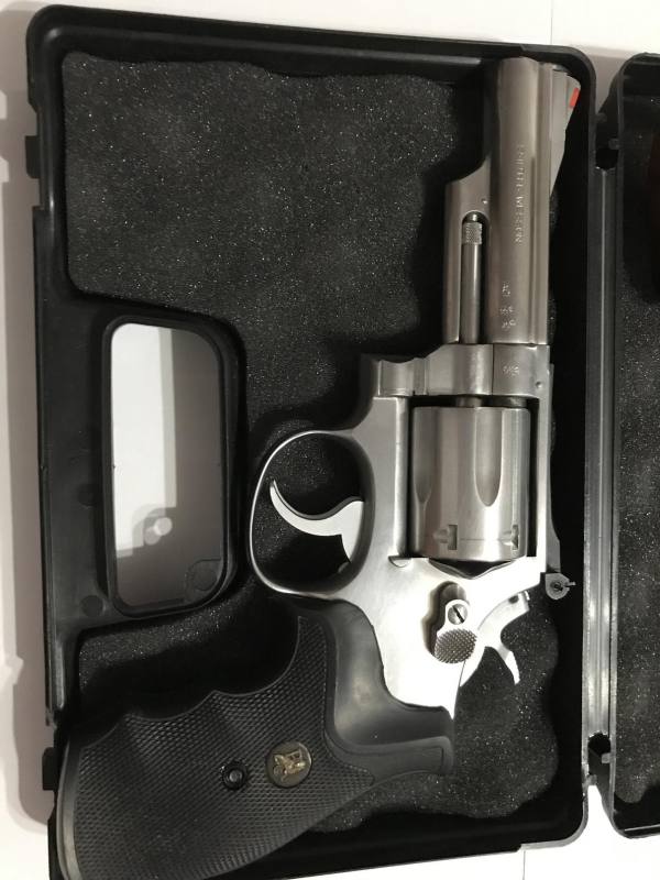 Cedo revolver Smith & Wesson modello 66 4" .357 Magnum