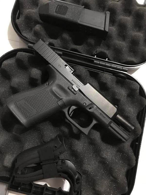 Cedo pistola Glock modello 19 5GEN 9X21