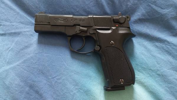 PISTOLA WALTHER CP88 COMP. NERA