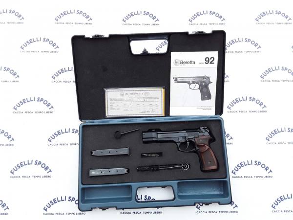 #488 Pistola semiautomatica Beretta modello 98F target Calibro 9x21