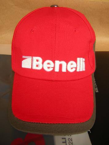 Cappellino Benelli + accessori