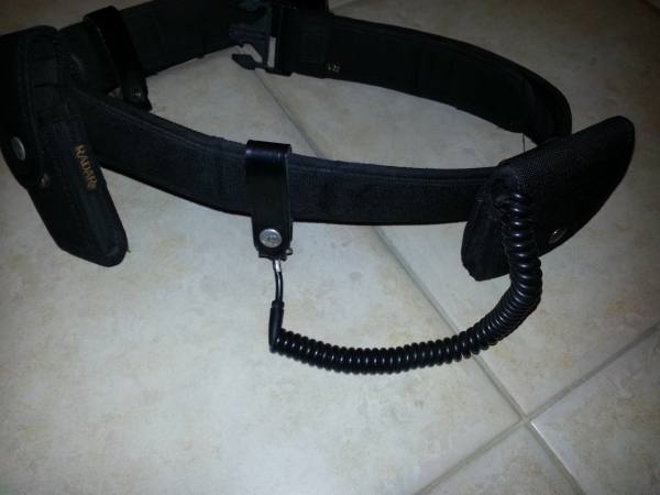 Cinturone nero RADAR + accessori