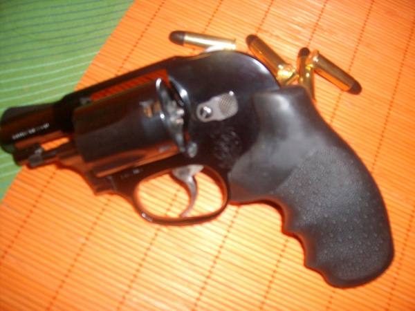 SMITH & WESSON  38 Special