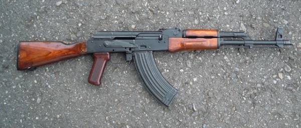 AKM , 47 RUSSO cal. 7,62x39,