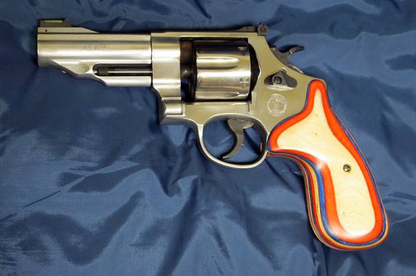 SMITH & WESSON 625